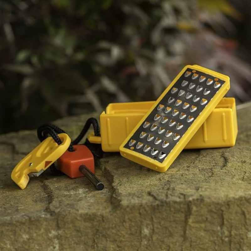 Lightweight Tinder Maker with  - đánh giá và giá Ferro Rod Striker